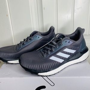 NEVER WORN- Adidas shoes
